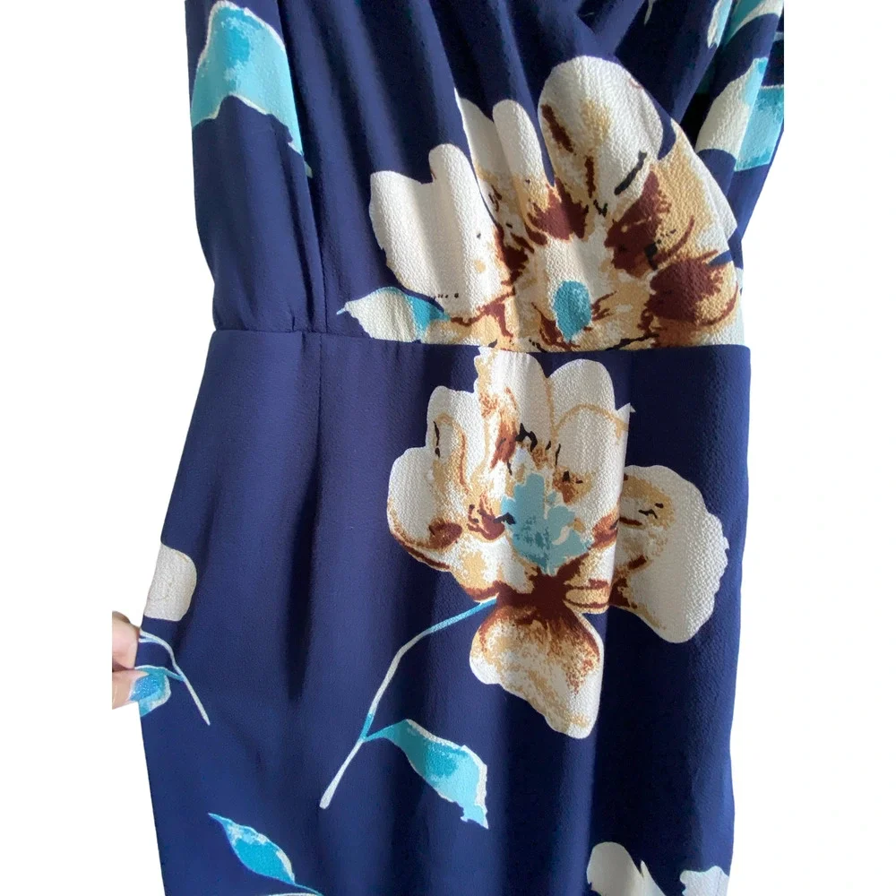 Super Down Floral Wrap Dress - Picture 3 of 5